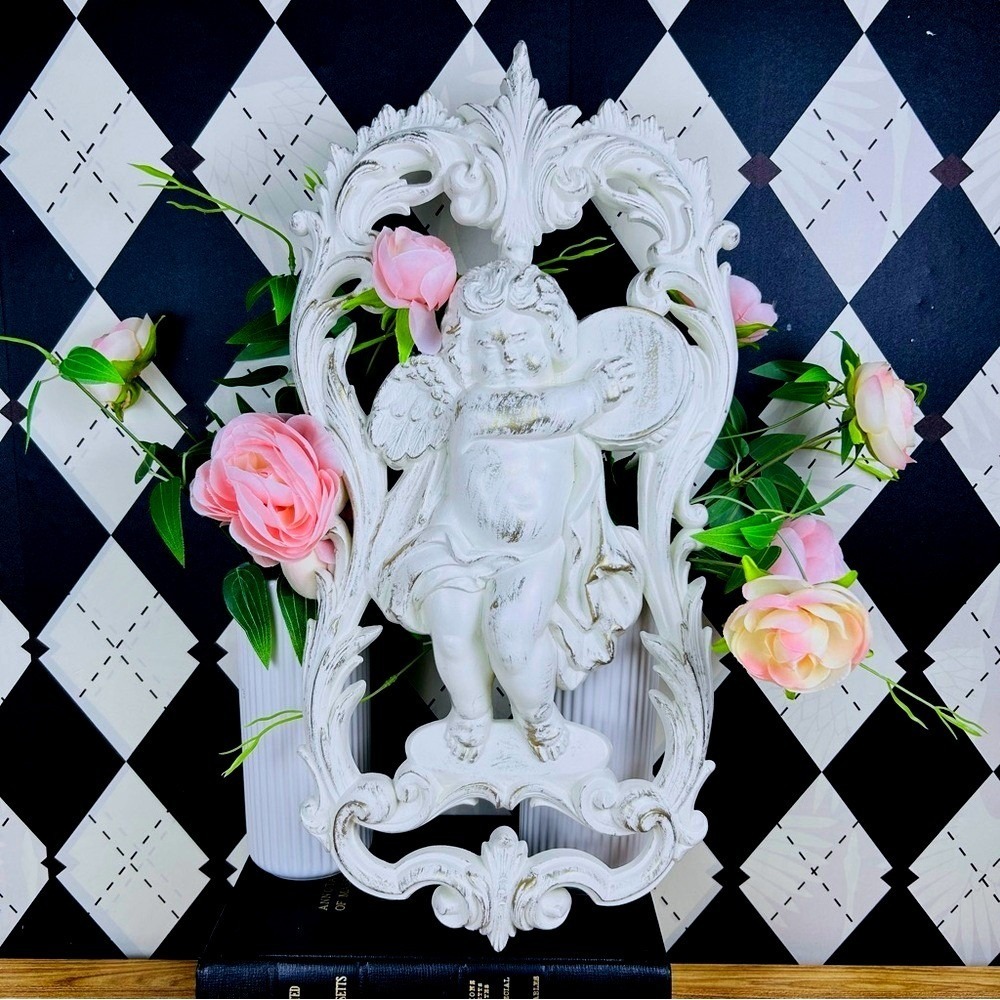 Cherub Wall Plaques 18" Long White Distressed Rococo Style Pair - Picture 6 of 9